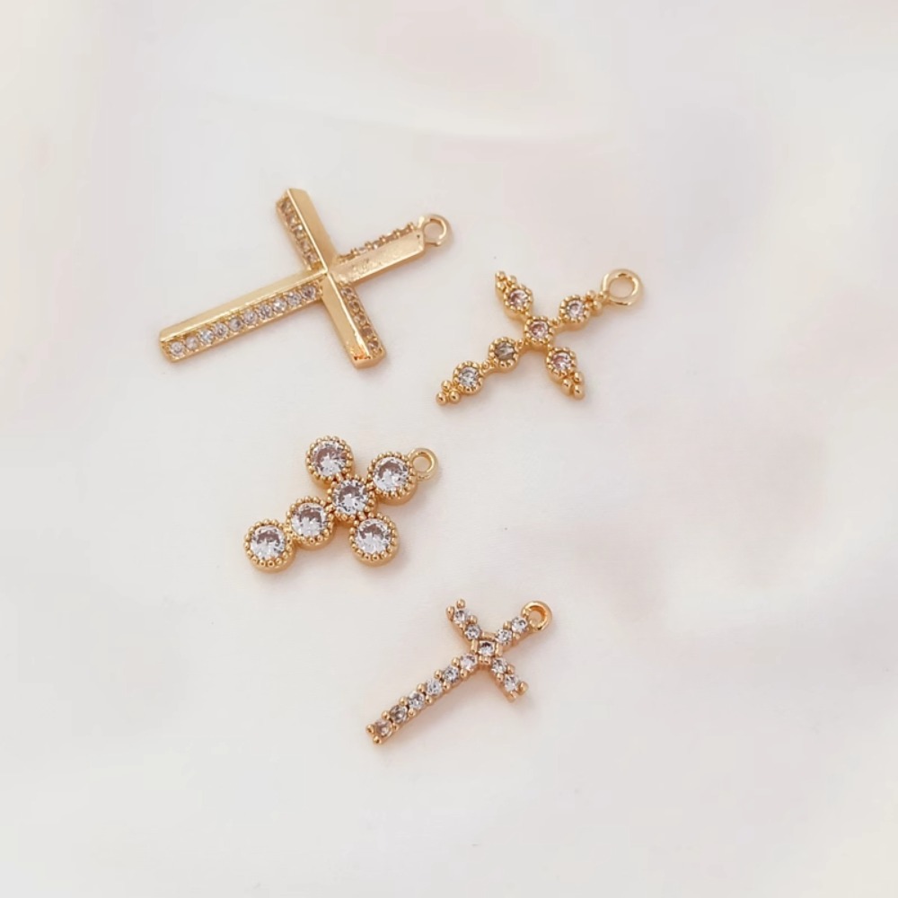 Cross Pendant Necklace Gold - Pulsera con colgante de cruz de