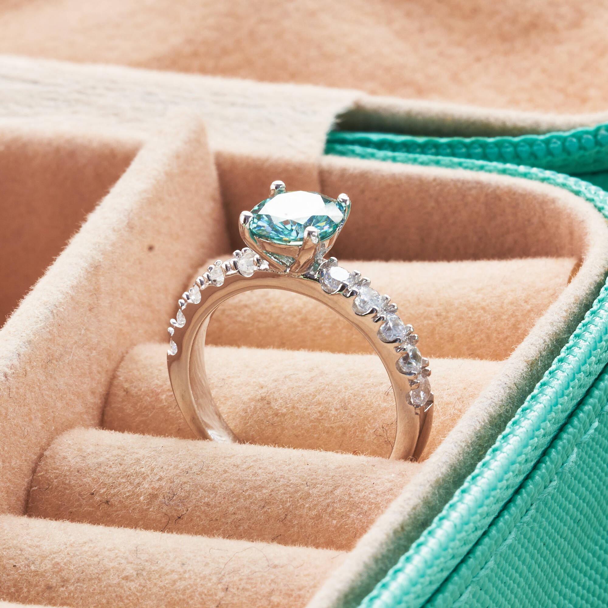Anillo Clásico de Moissanita A - Moissanite Engagement Ring 1 Carat reseña y precio